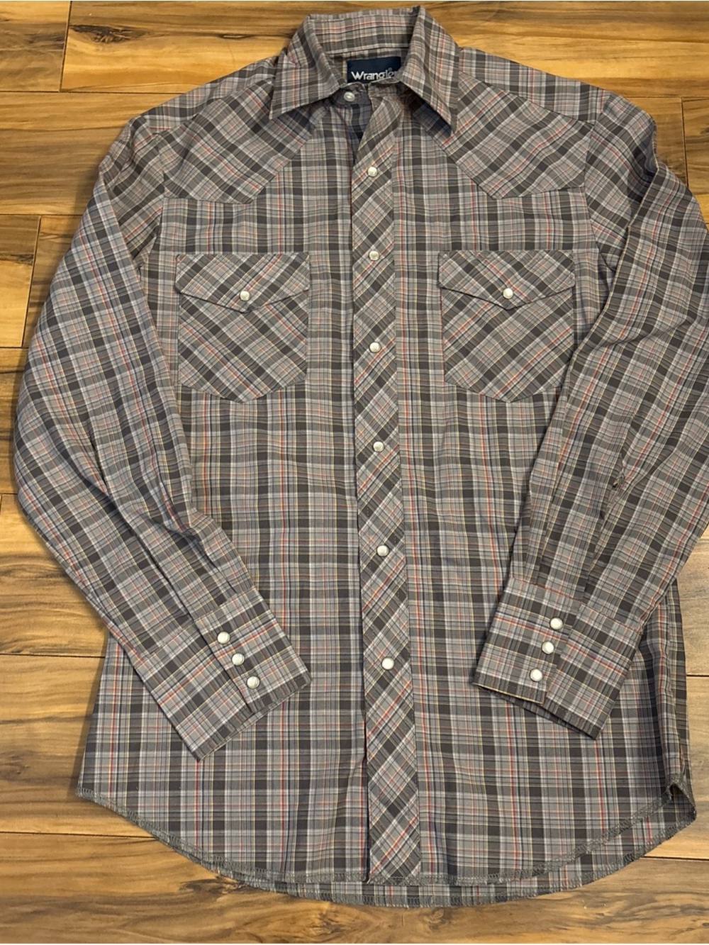 Vintage Wrangler Men’s Plaid Pearl Snap Western Shirt